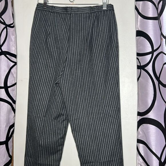Vintage 80s Just For Petites Black & gray striped pants, vintage 12,30” waist - Picture 6 of 8